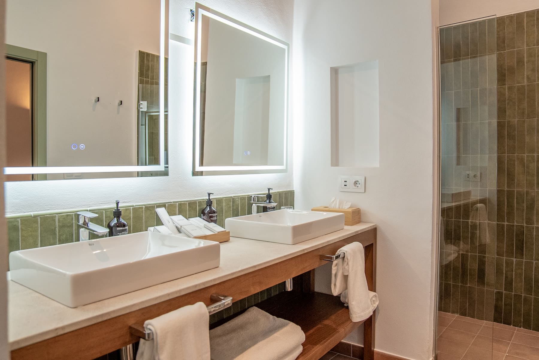 EsMayolet_RoomYSF_R1008a